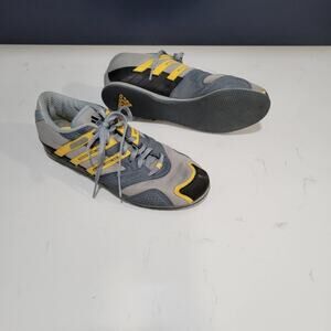 VINTAGE Adidas Tech Star Running shoe Size 7.5